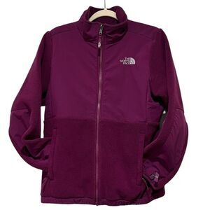 The North Face Berry Classic Fleece Jacket, Girls size 18 (women’s small)